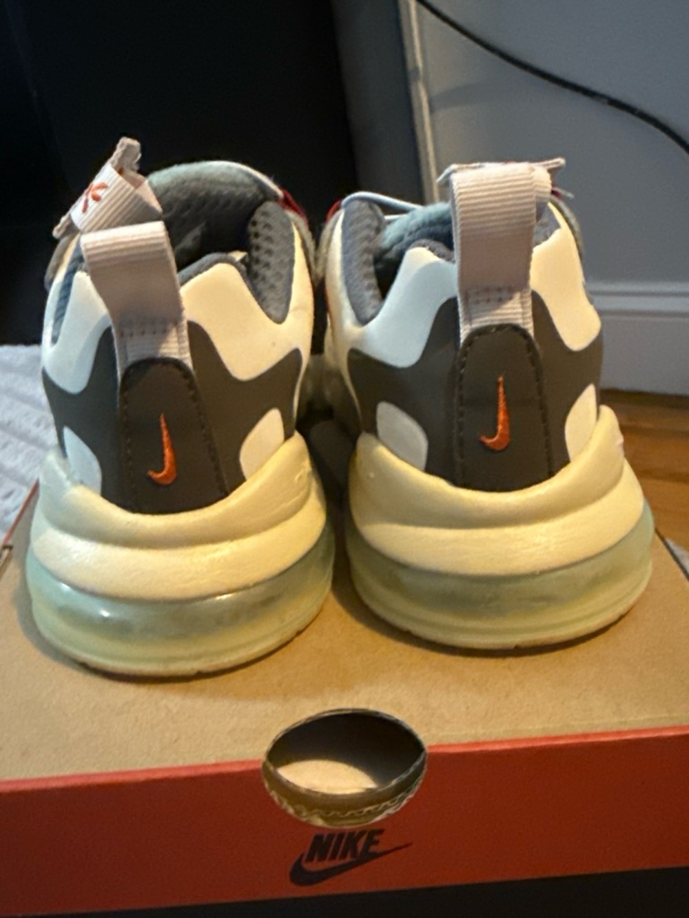 Nike Air Max 270 Cactus Trails (PS) - Dark Hazel/Starfish - Picture 4 of 6